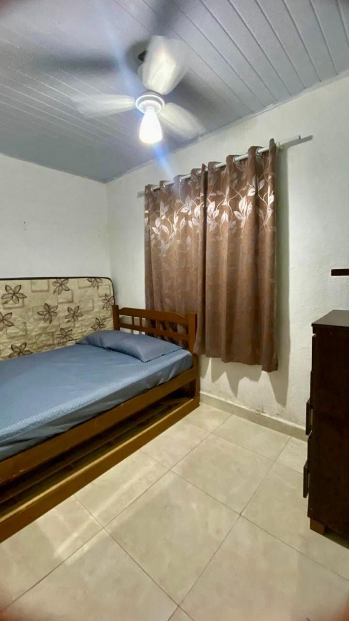 Casa Com Piscina Em 700m Da