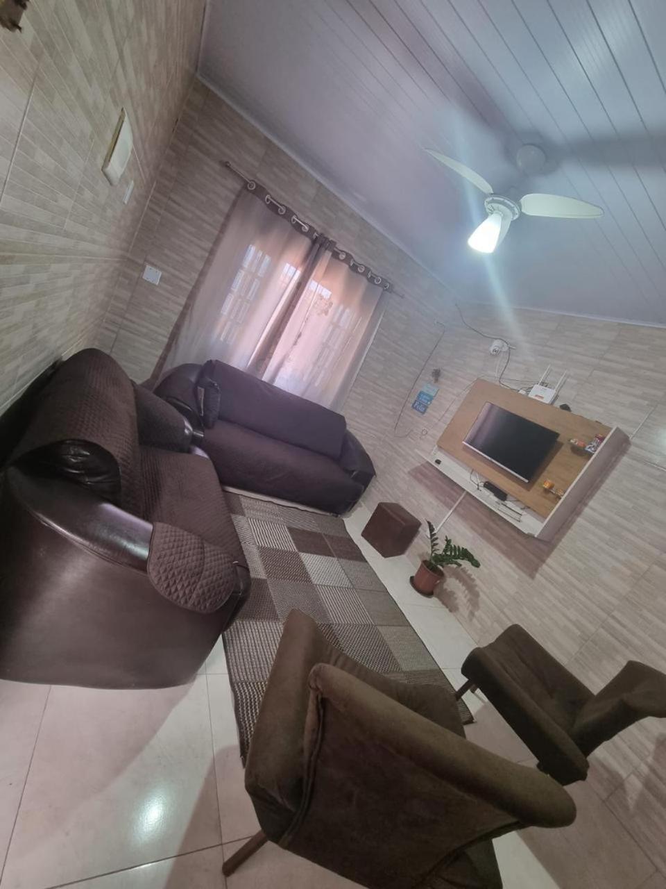 Holiday home Casa Com Piscina Em 700m Da